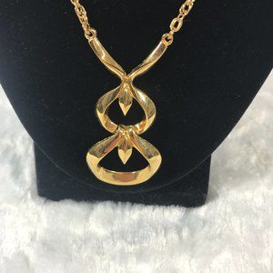 Vintage Crown Trifari necklace